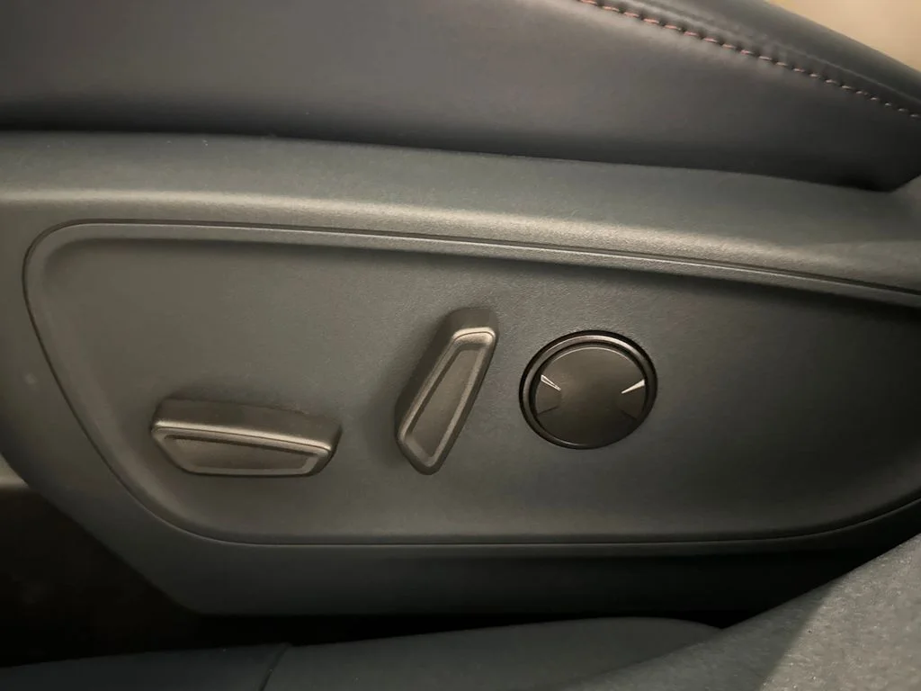 New 2026 Gray Ford Lariat image 28
