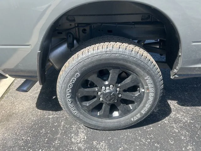 New 2026 Ceramic Gray Clear-Coat Exterior Paint RAM LARAMIE image 43