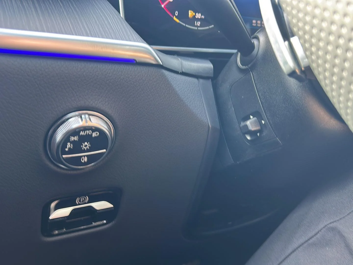 New 2026 Polar White Mercedes-Benz GLC 300 image 20