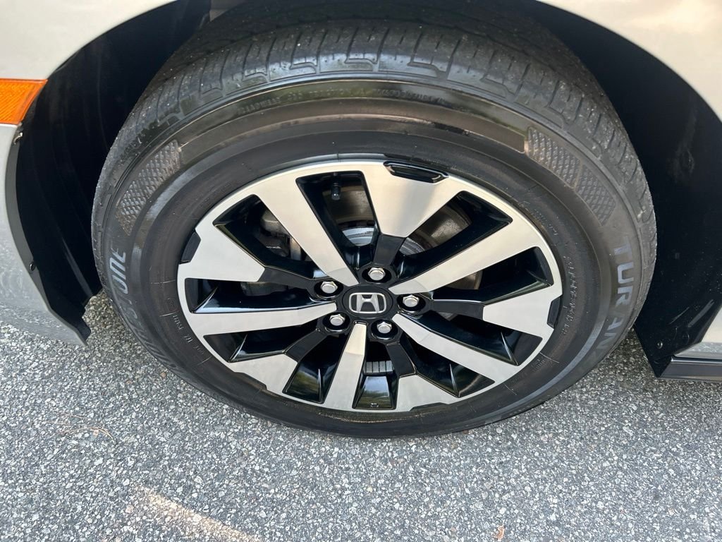 2025 Honda Odyssey EX-L - Photo 10