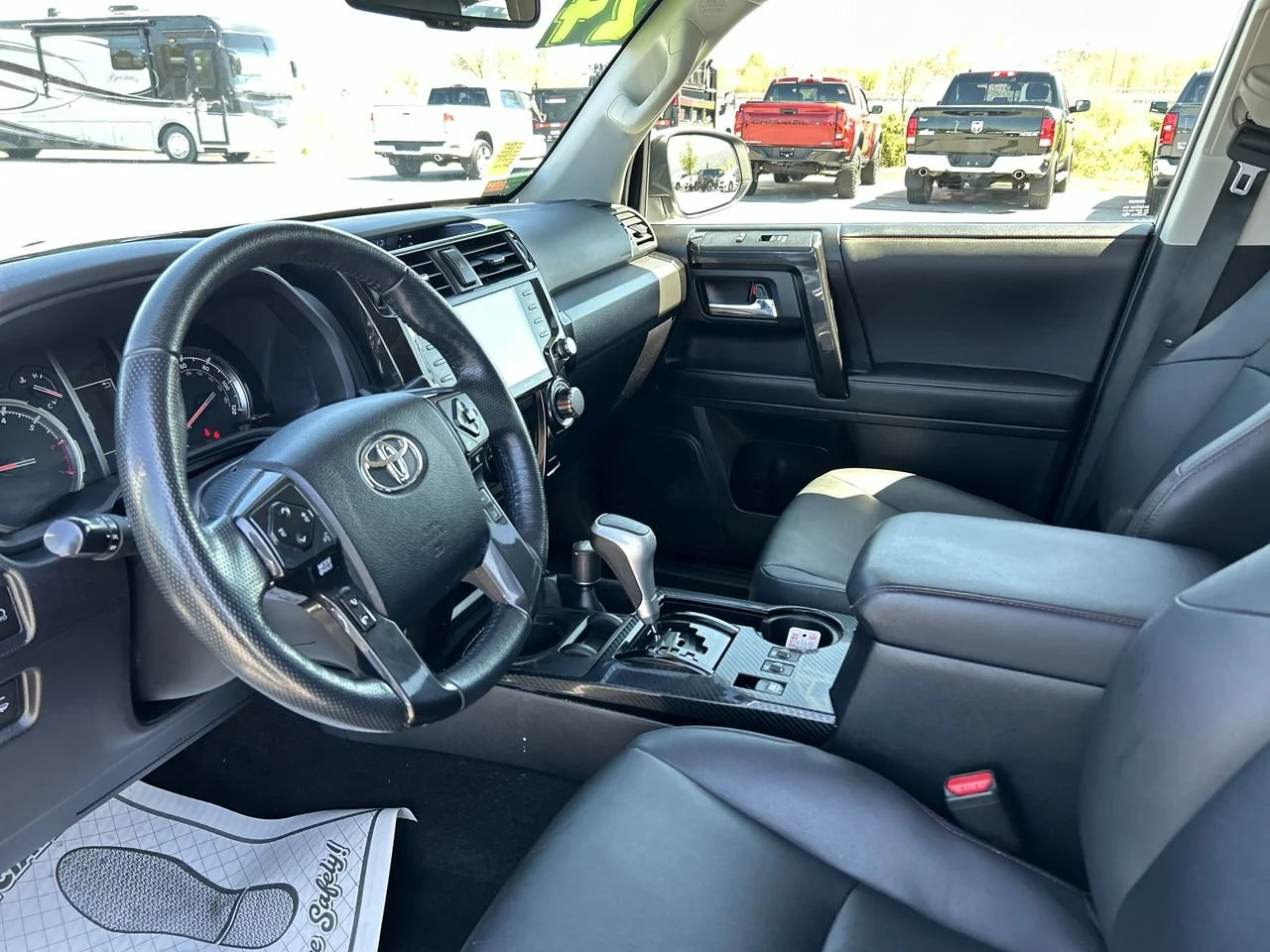 Used 2024  Toyota  image 23