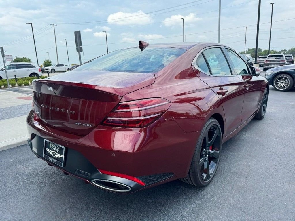 New 2026 Cavendish Red Genesis 3.3T SPORT PRESTIGE image 3