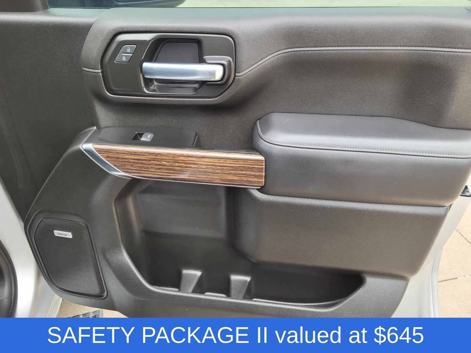 Used 2022 Silver Ice Metallic Chevrolet High Country image 8