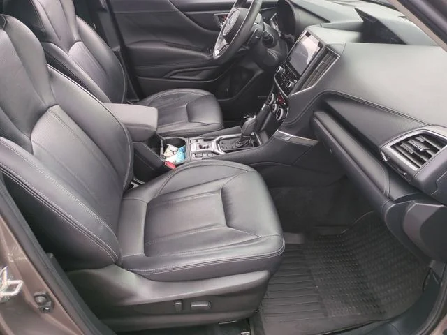 Used 2022 Brown Subaru Touring image 41
