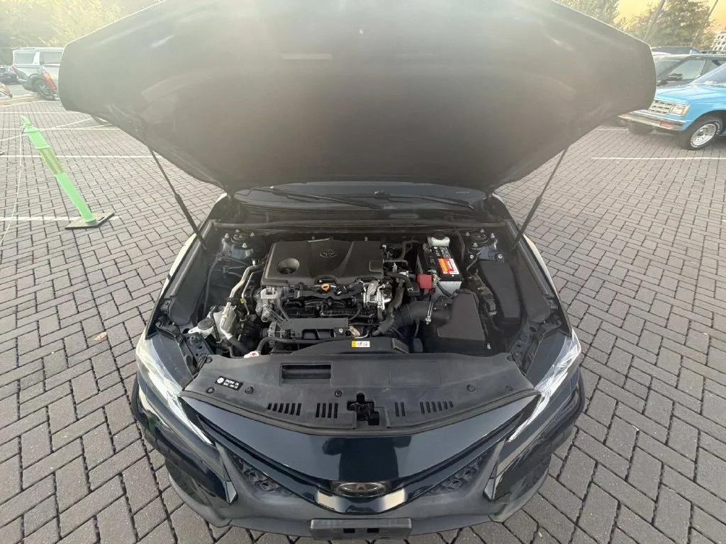 Used 2019 Blue Toyota SE image 9