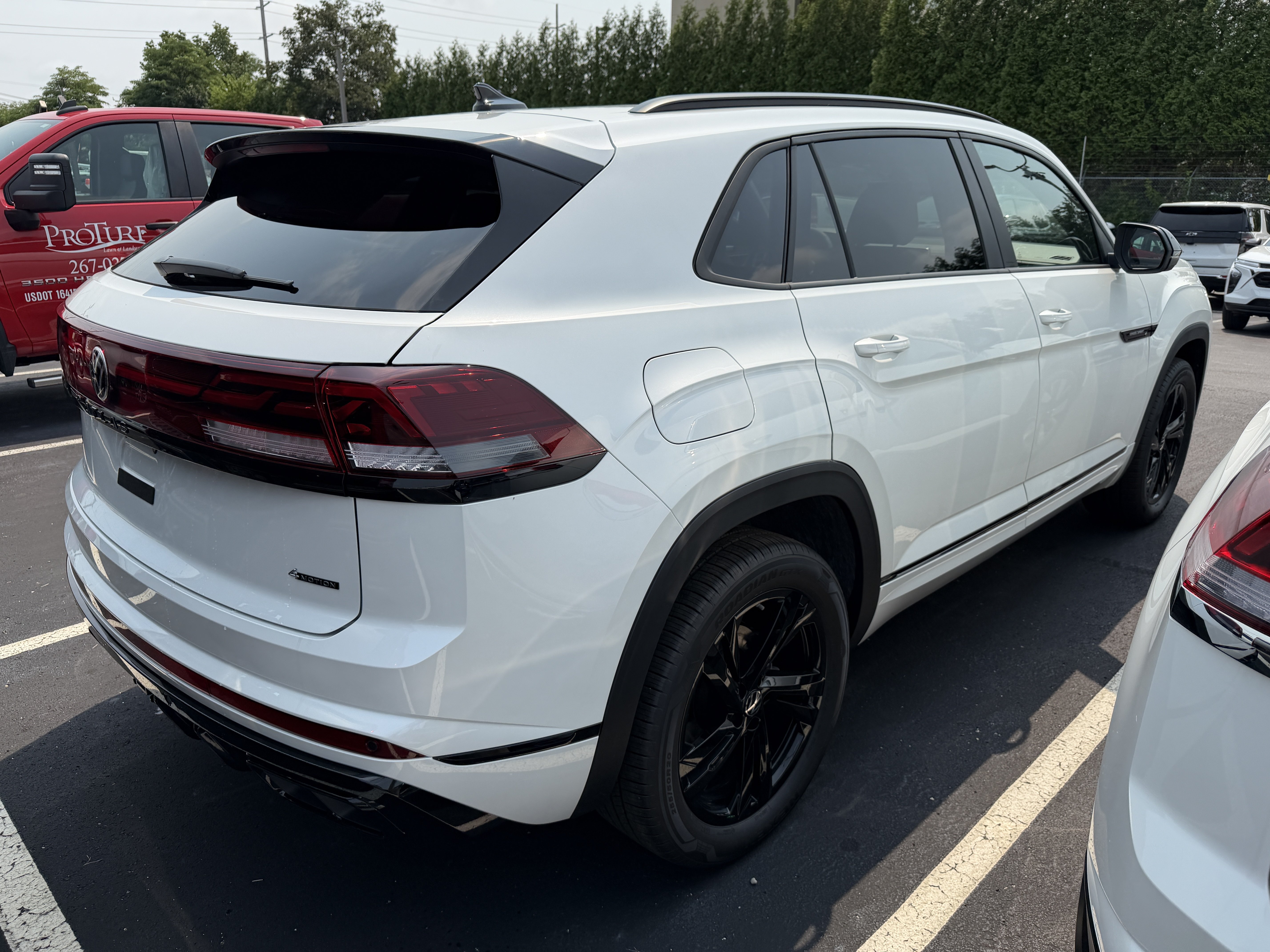 New 2026 Opal White Pearl Volkswagen 2.0T SEL R-Line Black image 7