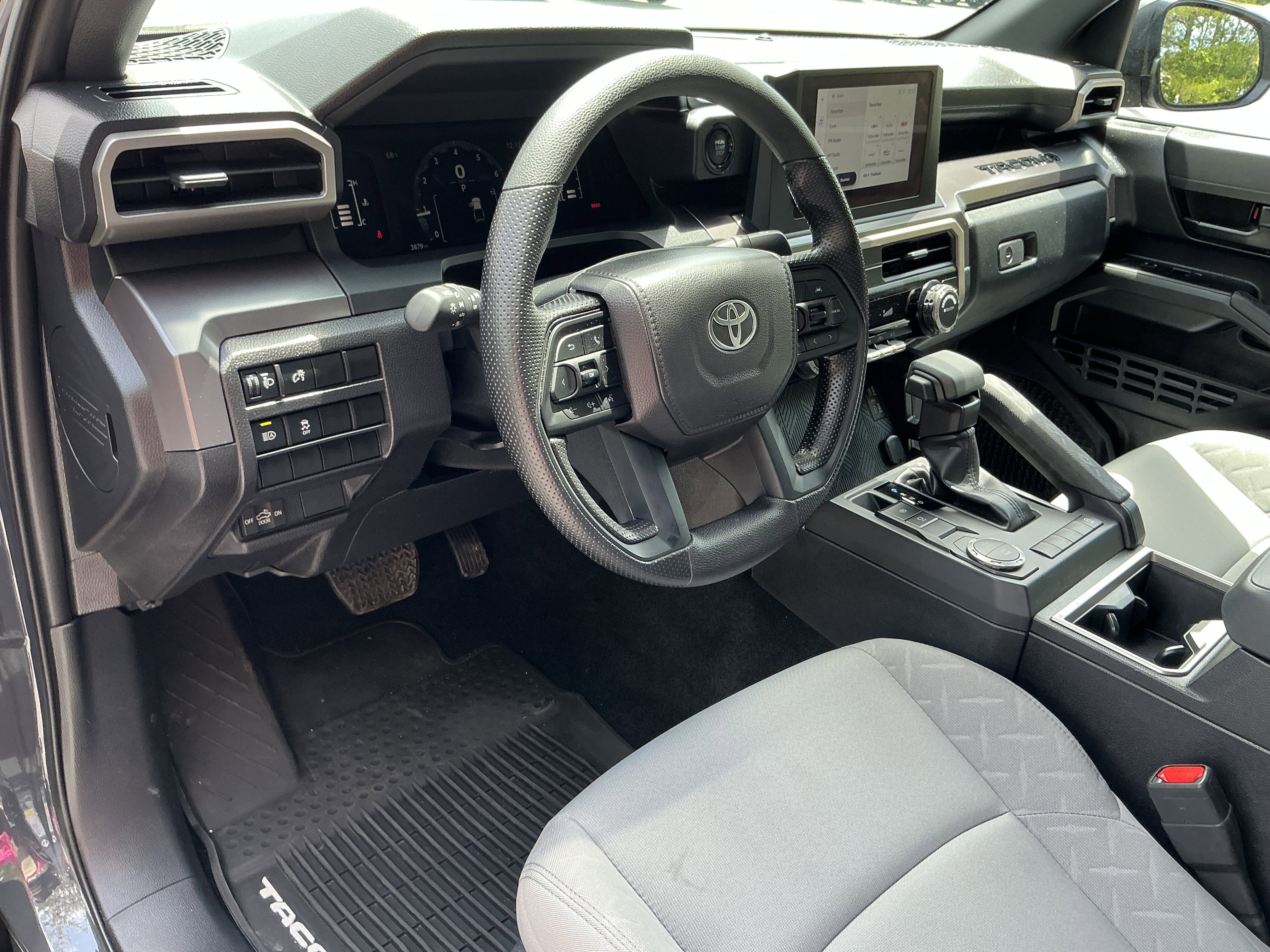 Used 2026 Underground Toyota SR5 image 7