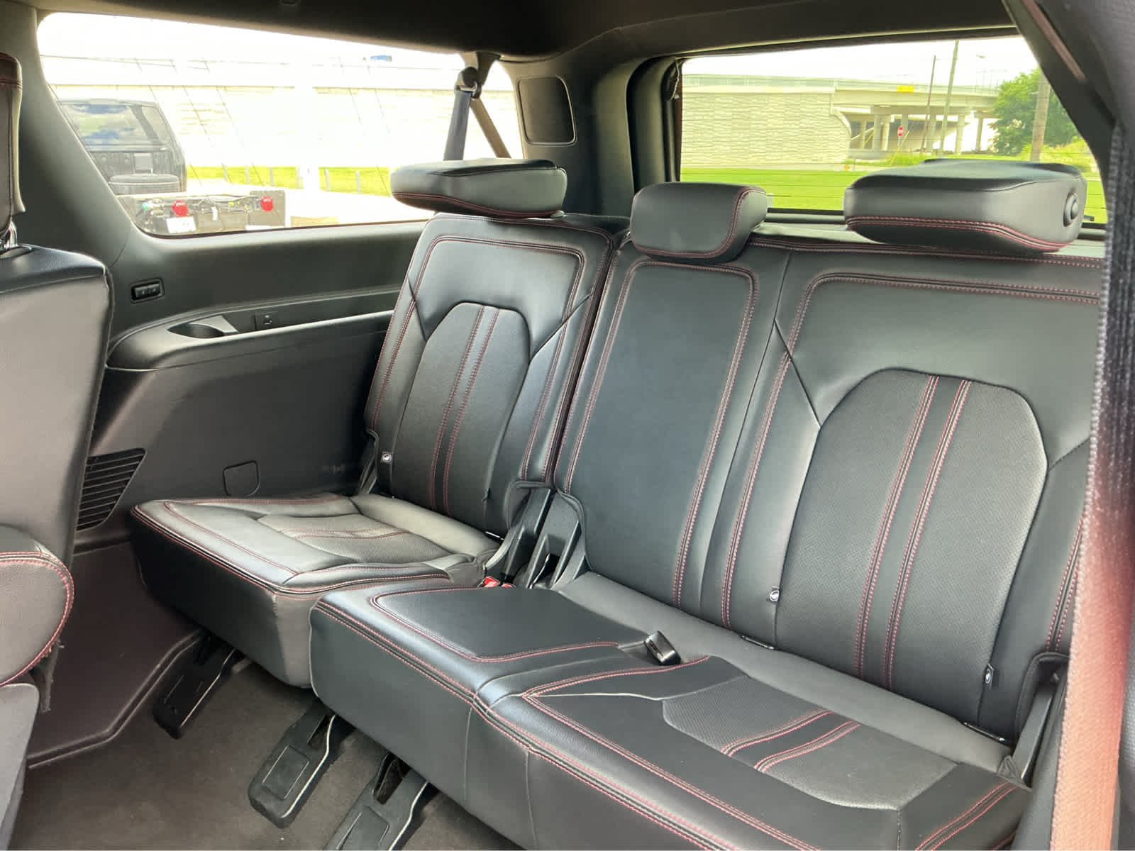 Used 2024 Agate Black Metallic Ford Limited image 19