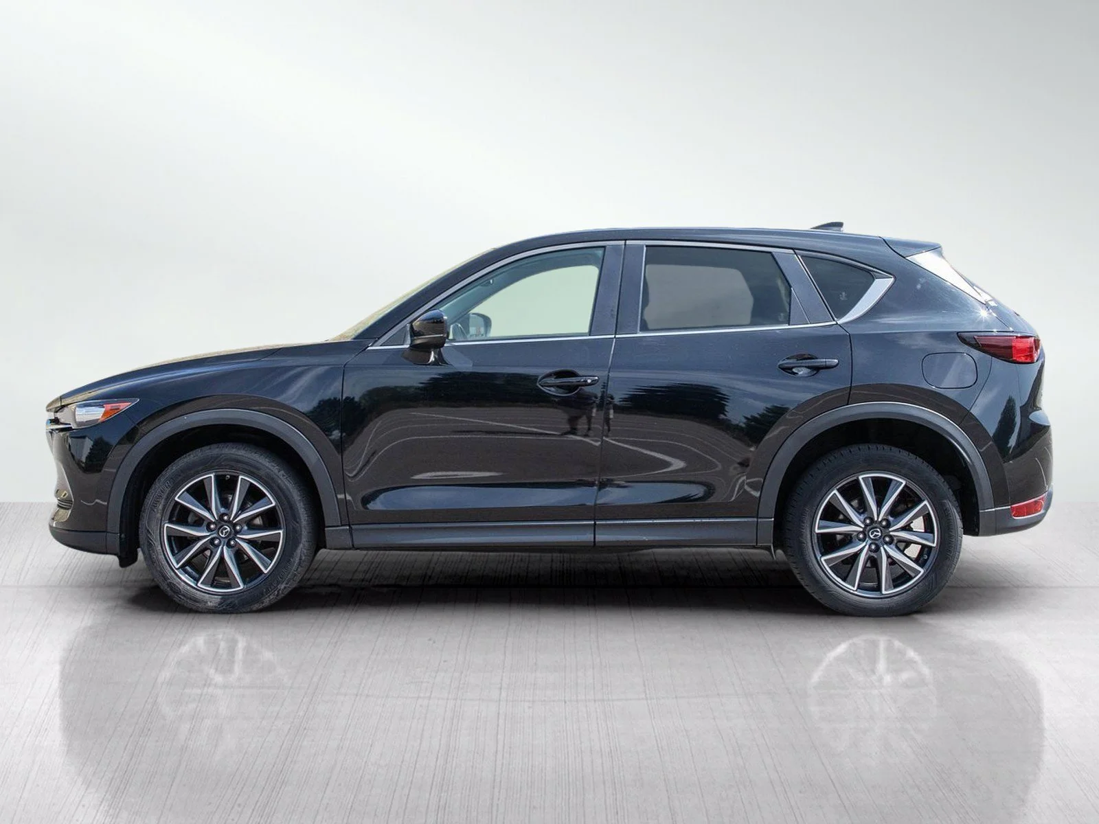 Used 2018 Mazda CX-5 Touring with VIN JM3KFBCM1J0321863 for sale in White Bear Lake, Minnesota