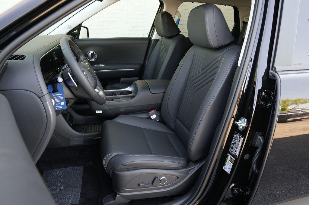 New 2026 Abyss Black Pearl Hyundai SEL image 9