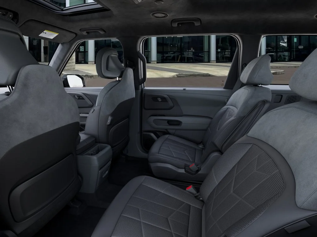 New 2027 Glacial White Pearl Kia X-Line SX-Prestige image 18