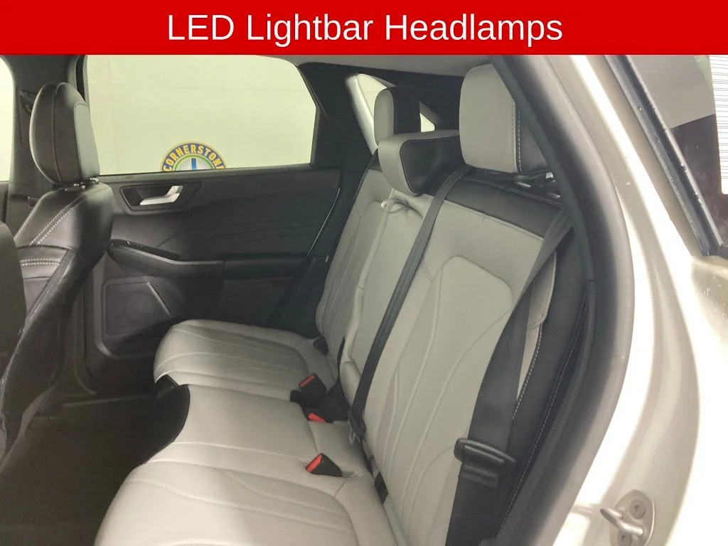 New 2026 Star White Metallic Tri-coat Ford Plug-in Hybrid image 17