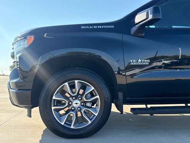 Used 2025 Black Chevrolet RST image 5