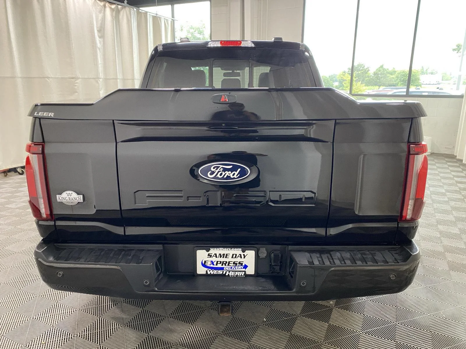 Used 2024 Black Metallic Ford King Ranch image 12