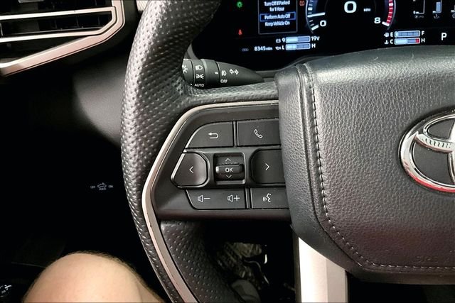 2025 Toyota Tundra Limited - Photo 28