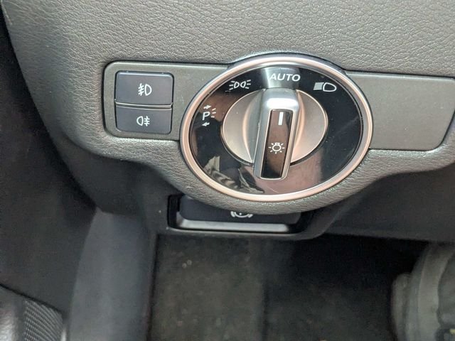 Used 2017 Gray INFINITI Premium image 27
