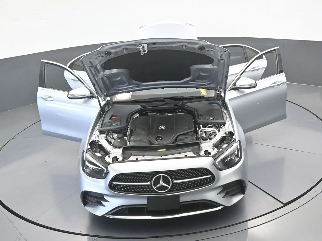 Used 2021 Gray Metallic Mercedes-Benz E 450 image 73