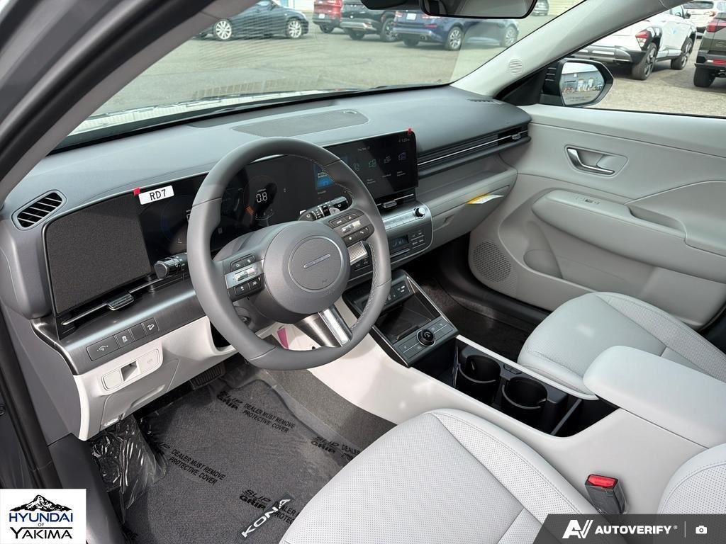 2026 Hyundai Kona SEL Premium - Photo 13