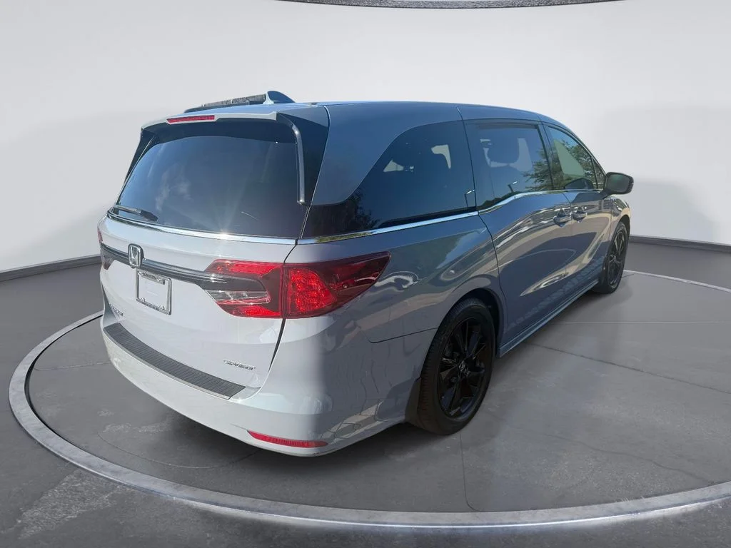 Used 2023  Honda Sport image 7