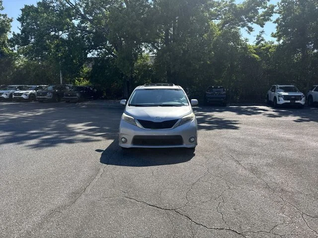 Used 2017 Silver Toyota SE Premium image 2