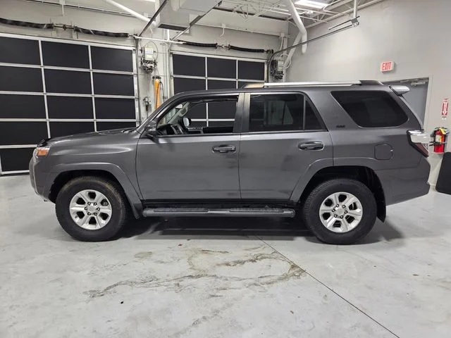 Used 2020 Gray Toyota SR5 Premium image 4