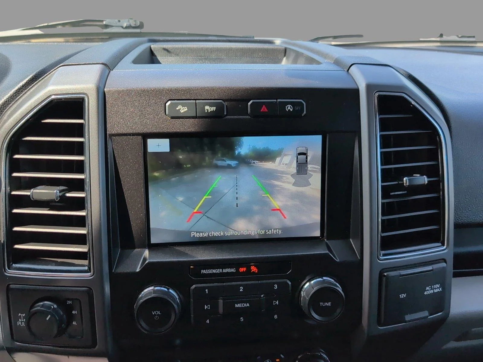 Used 2020 Iconic Silver Ford XLT image 24