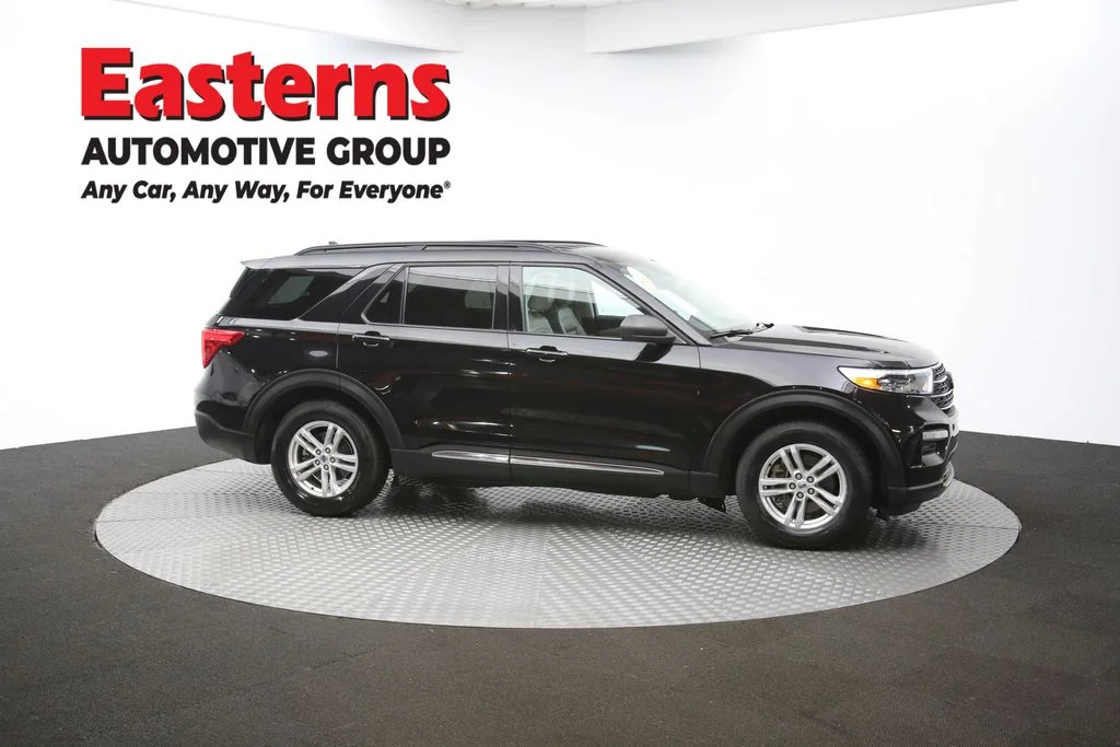 Used 2023 Black Ford XLT image 46