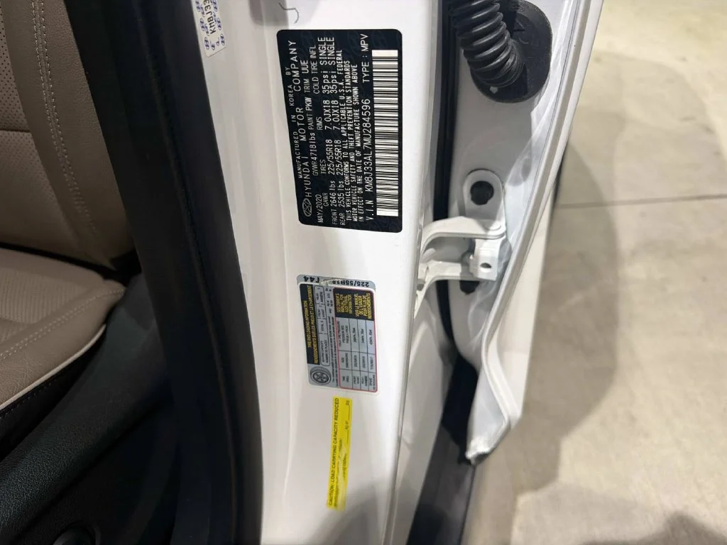 Used 2021 White Hyundai Ultimate image 31