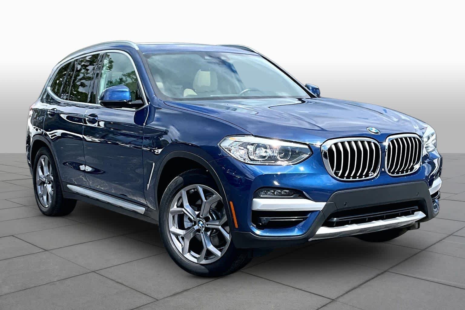 Used 2021 Phytonic Blue Metallic BMW sDrive30i image 3