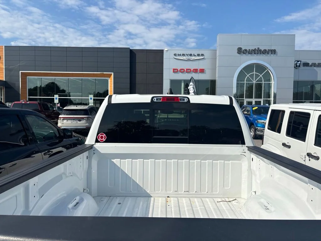 Used 2019 White Ram Big Horn/Lone Star image 8