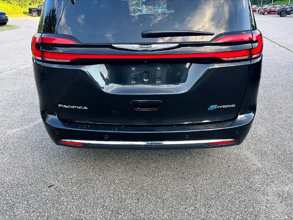 2023 Chrysler Pacifica Hybrid Touring L - Photo 10