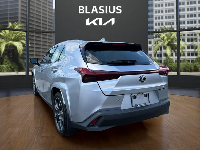 Used 2024 Silver Lexus 250h Premium image 3