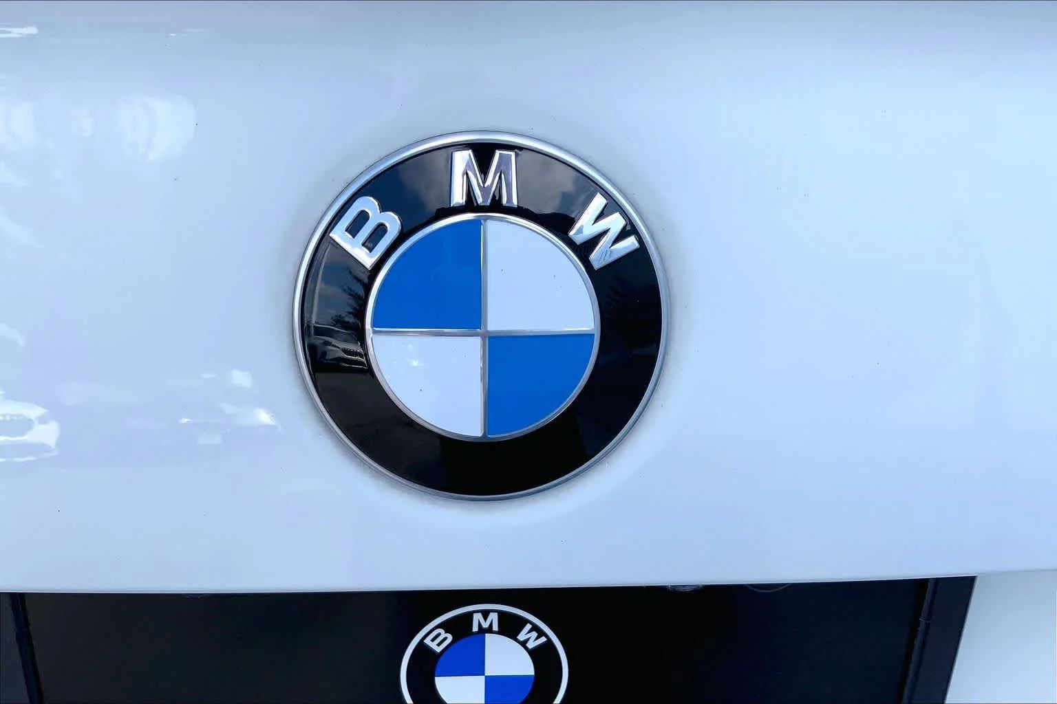 Certified Used 2024 Alpine White BMW  image 7
