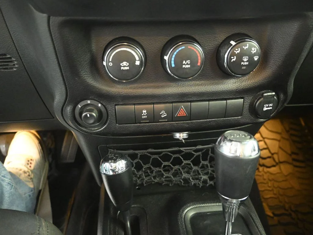 Used 2015 Black Jeep Unlimited Sport image 16