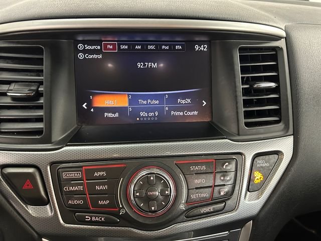 Used 2020 Silver Nissan SL image 11