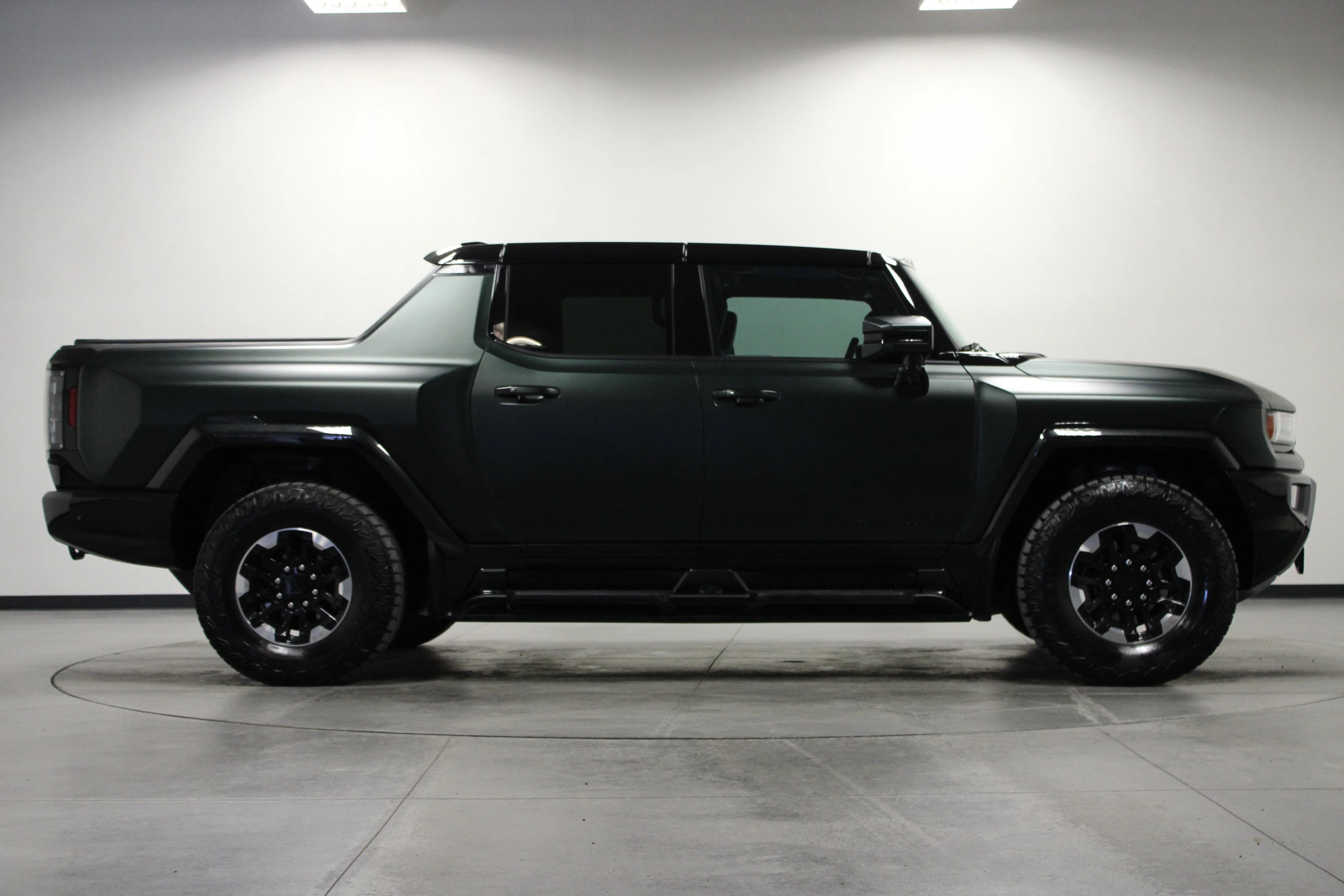 Used 2023 Interstellar White GMC 3X image 3