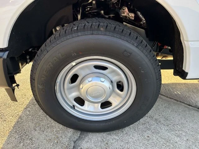 New 2026 Oxford White Ford F-350® XL image 5