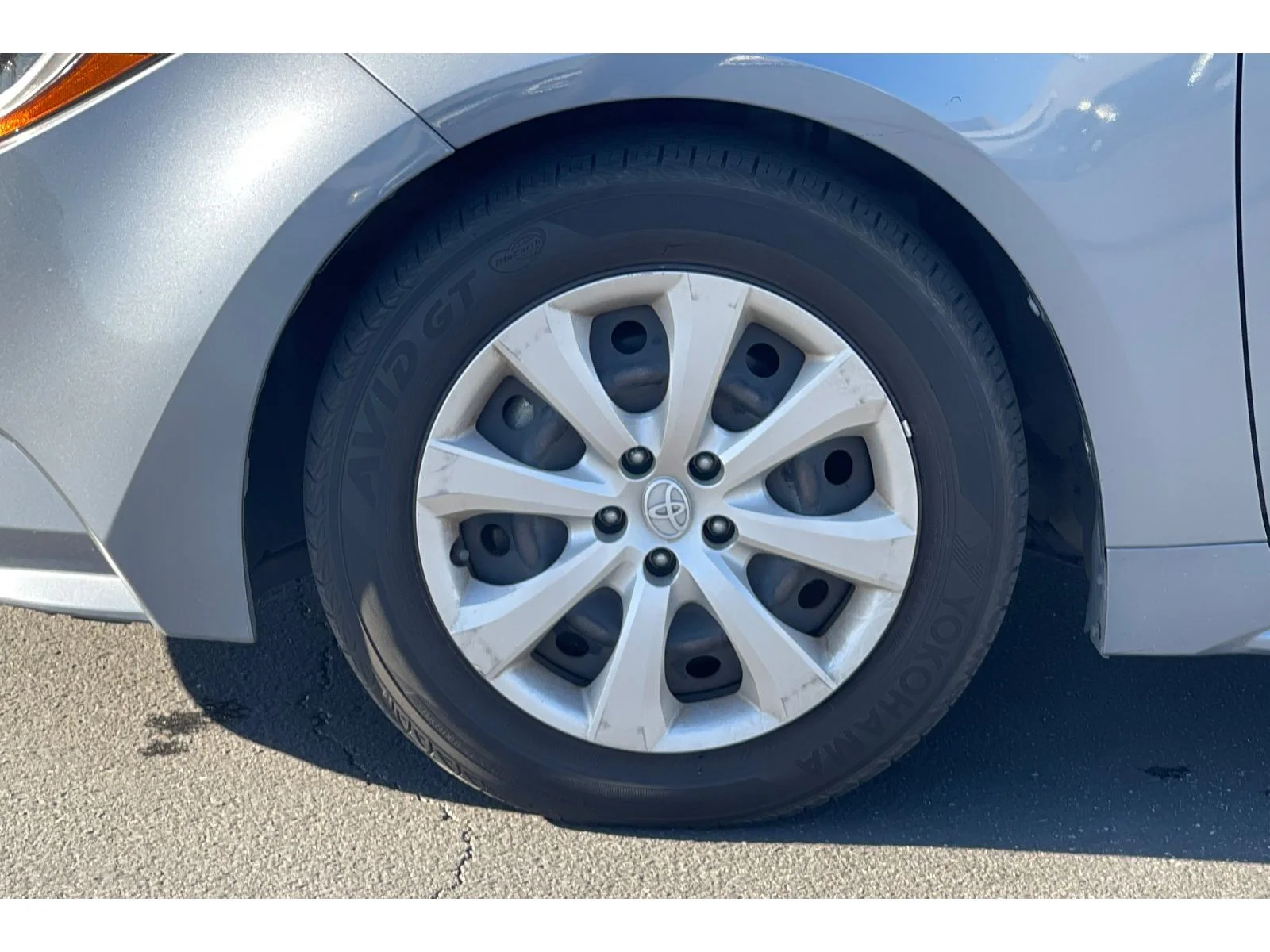 Used 2023 Celestite Toyota LE image 11