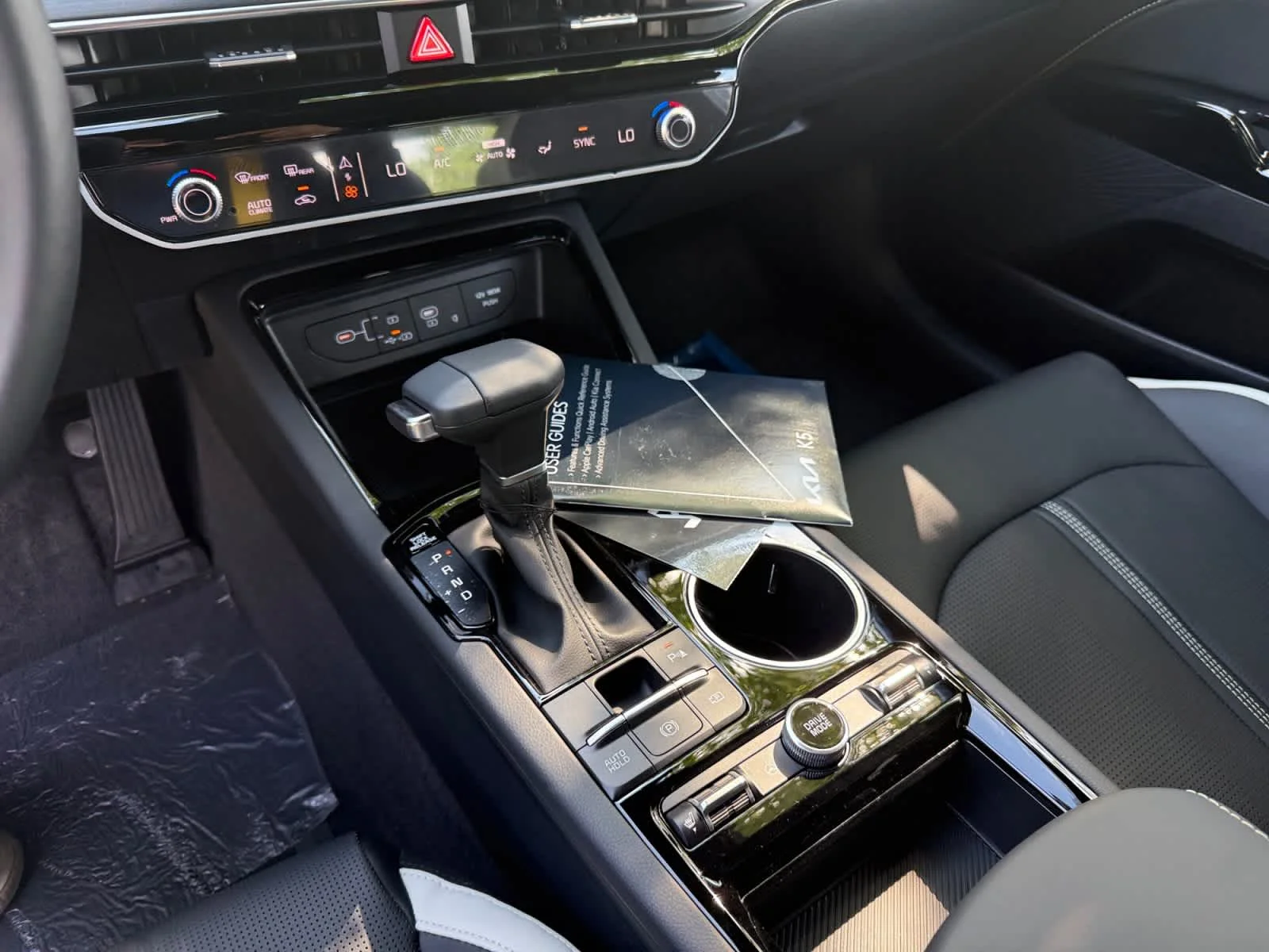 New 2026 Snow White Pearl Kia GT-Line image 18