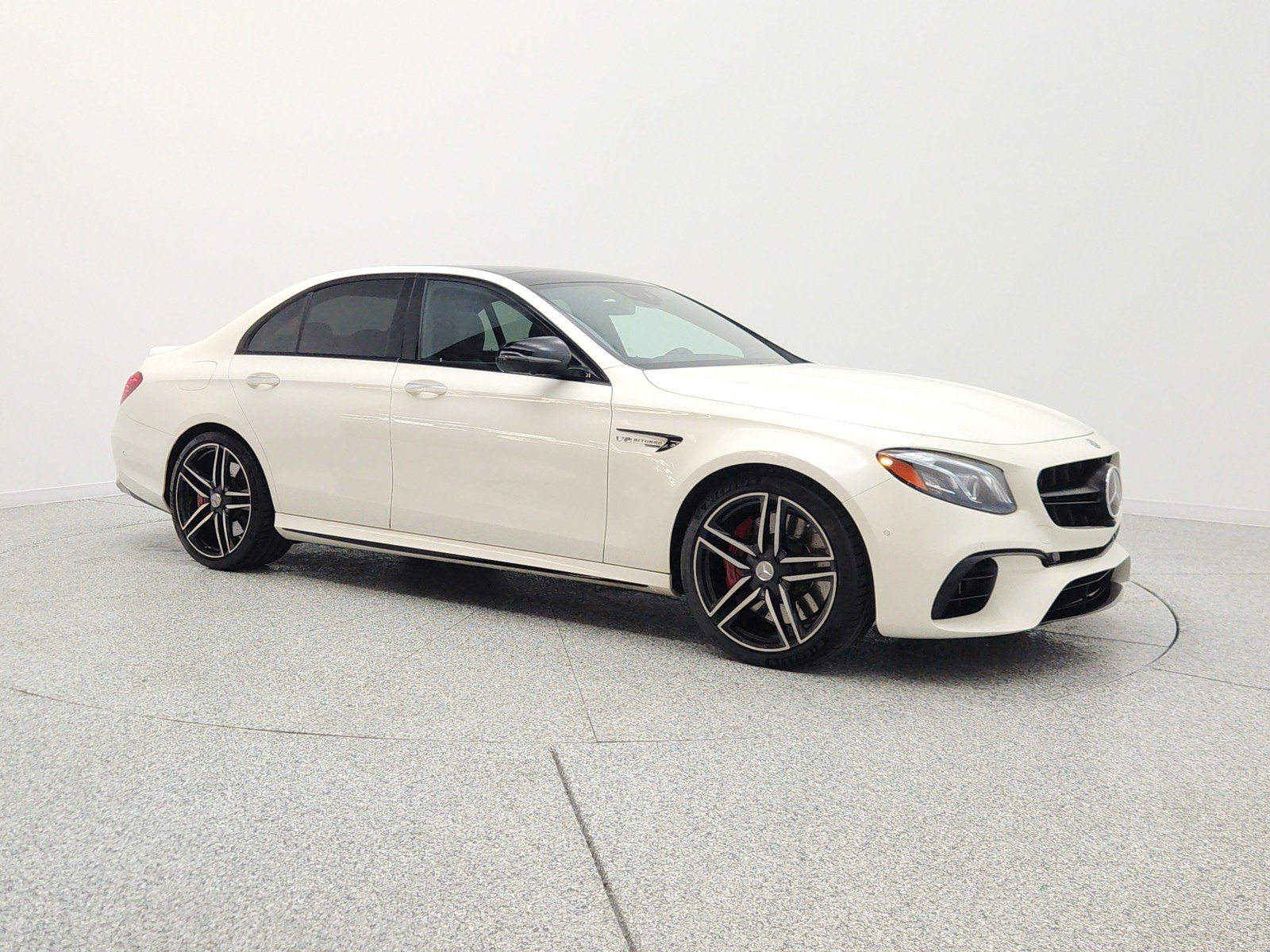 Used 2019 designo Diamond White Metallic Mercedes-Benz AMG® E 63 S 4MATIC+ Sedan image 3