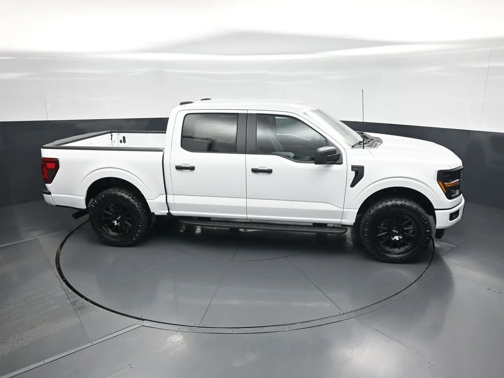 New 2026 Oxford White Ford STX image 45