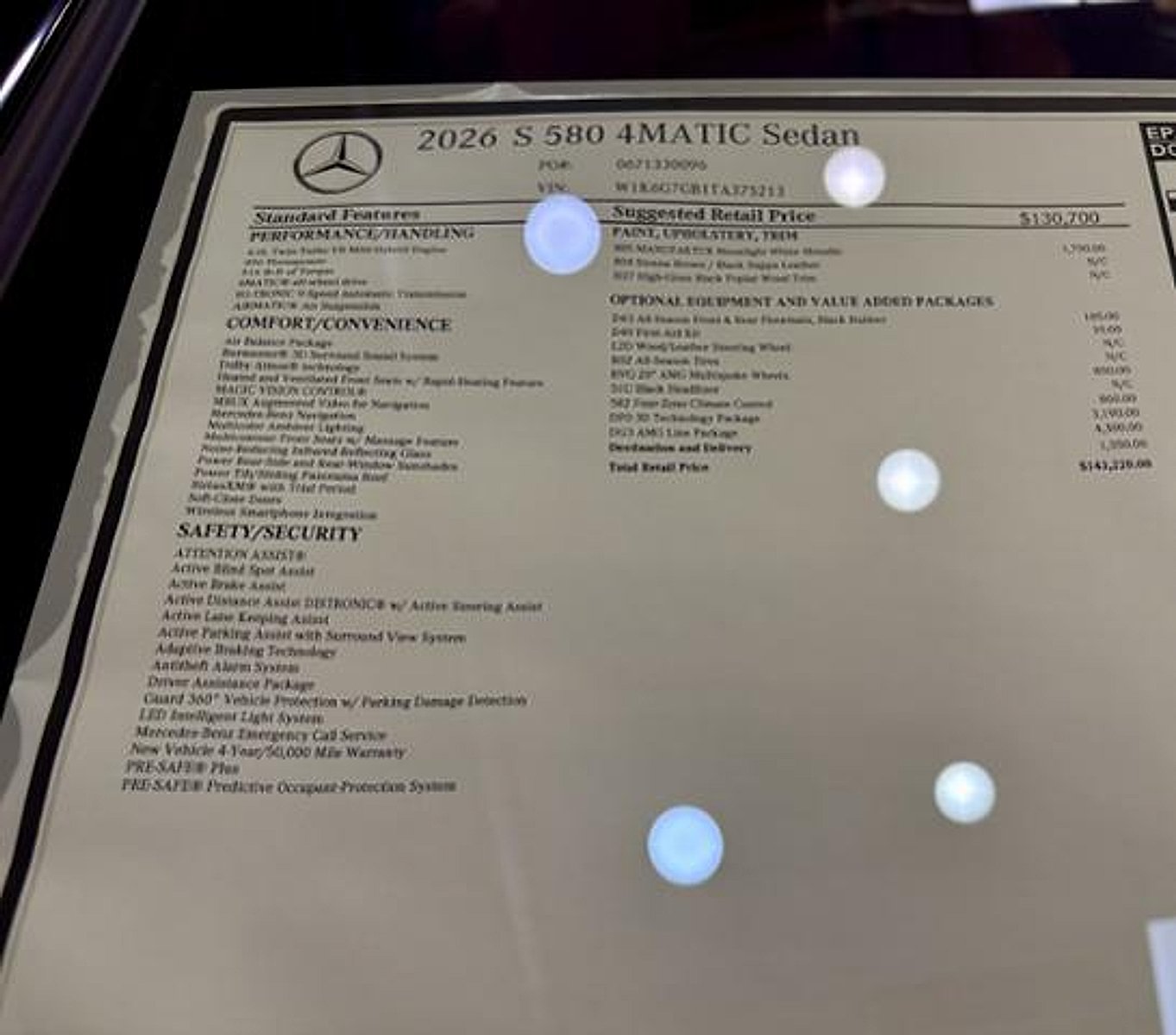 New 2026 MANUFAKTUR Moonlight White Metallic Mercedes-Benz 4MATIC® image 2