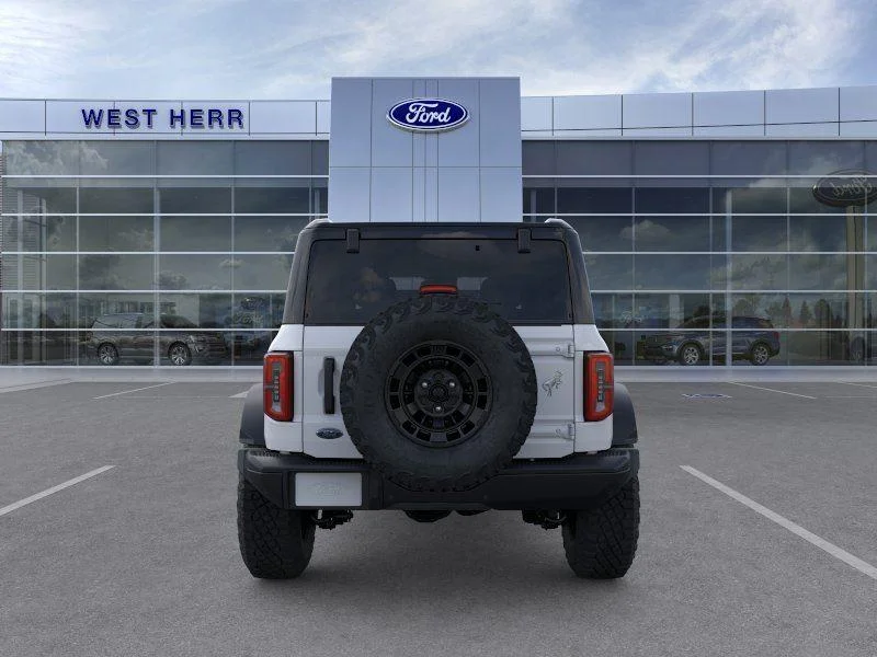 New 2026 Oxford White Ford Badlands® image 5