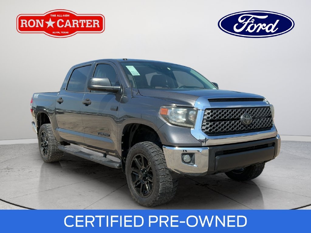 Used 2018 Gray Toyota SR5 image 1