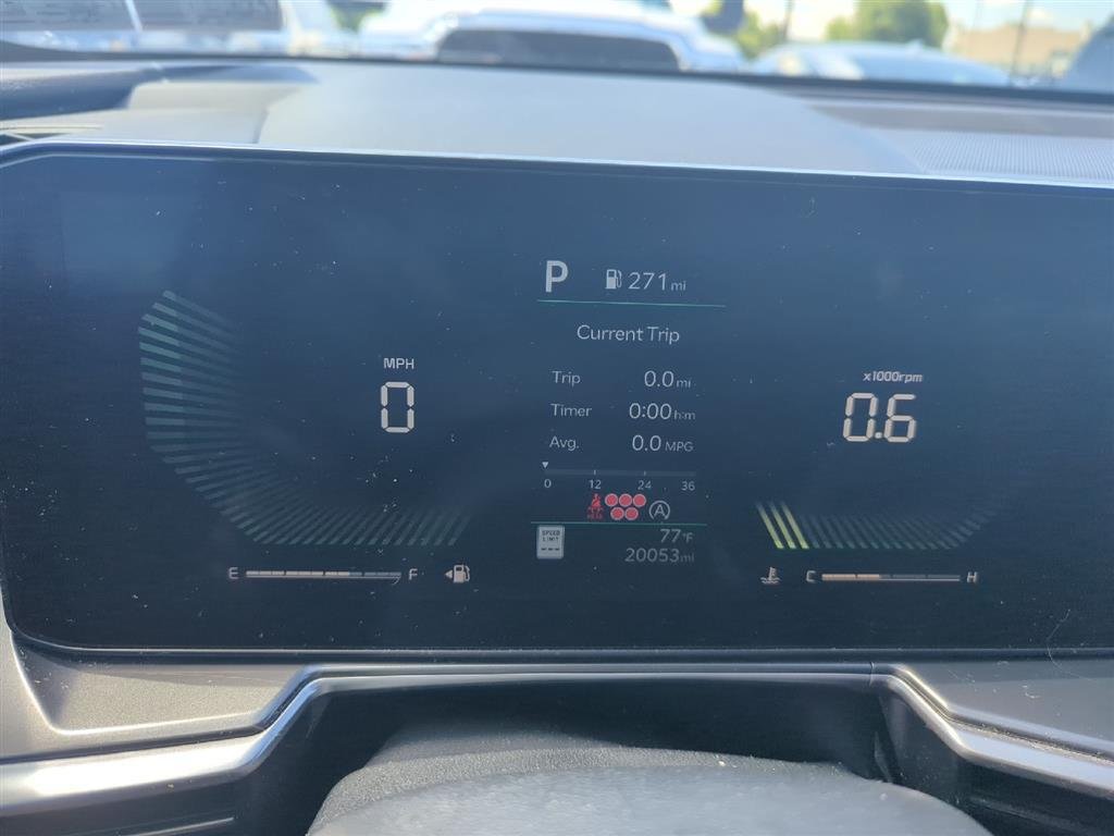 Used 2025 Glacial White Pearl Kia S image 8