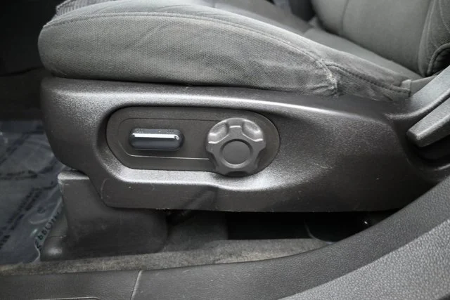 Used 2015 Black Ford XLT image 23