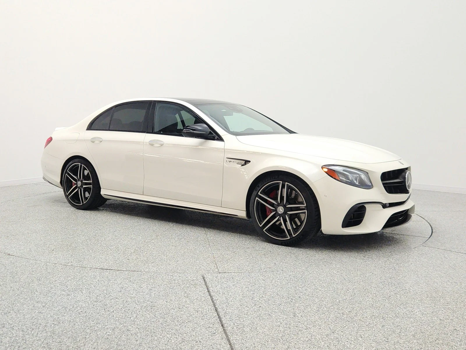 Used 2019 designo Diamond White Metallic Mercedes-Benz AMG® E 63 S 4MATIC+ Sedan image 3