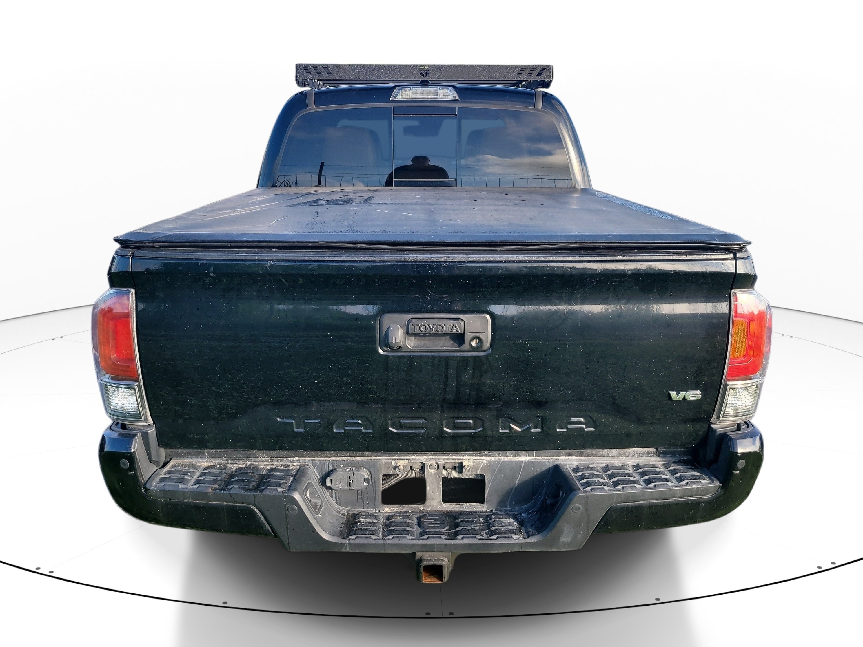 Used 2022 Midnight Black Metallic Toyota SR5 image 4