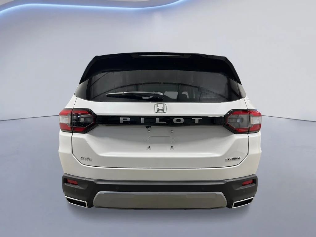 New 2026 Platinum White Pearl Honda Touring image 4