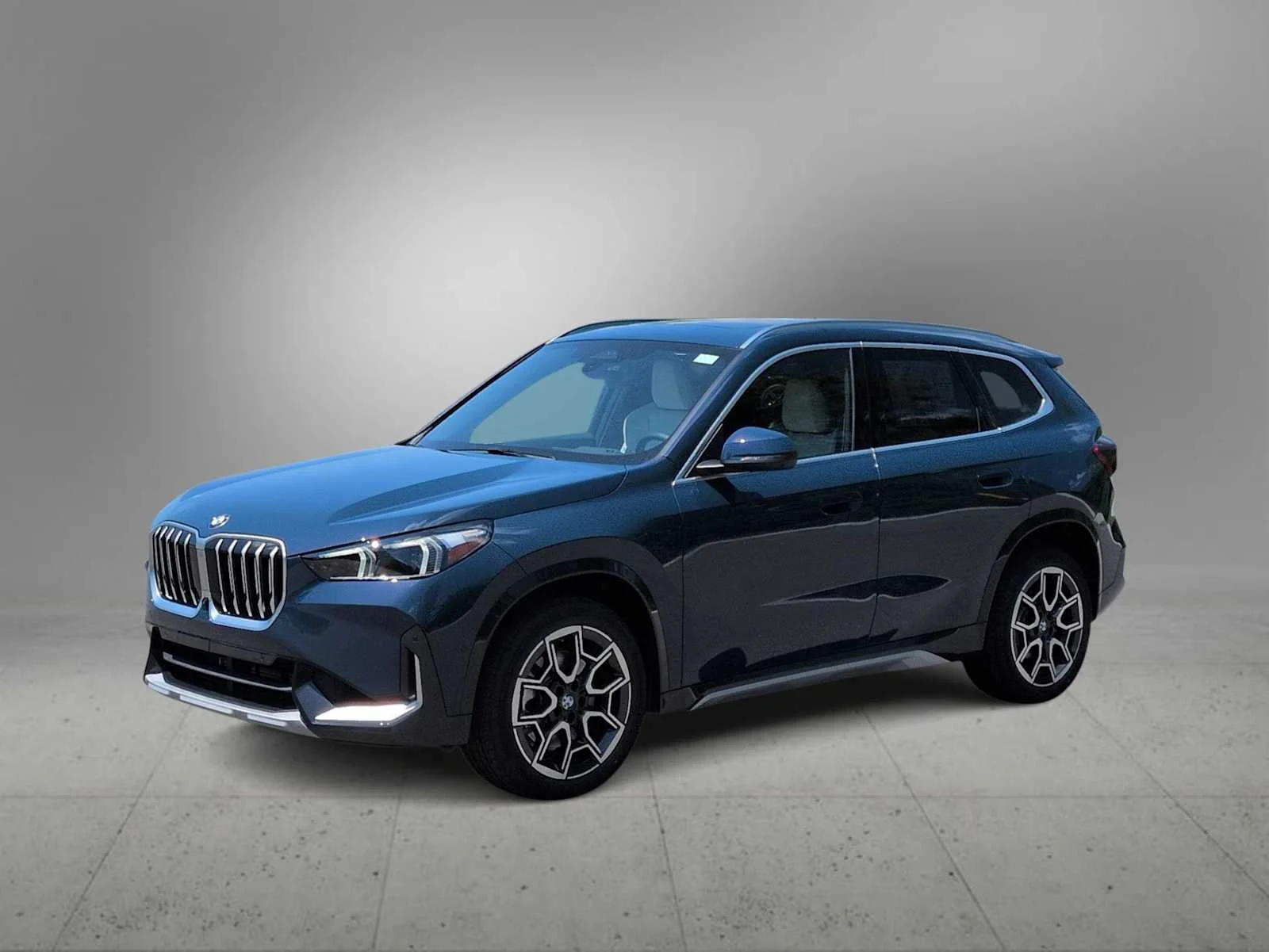 New 2026 Night Dusk Blue Metallic BMW xDrive28i image 4